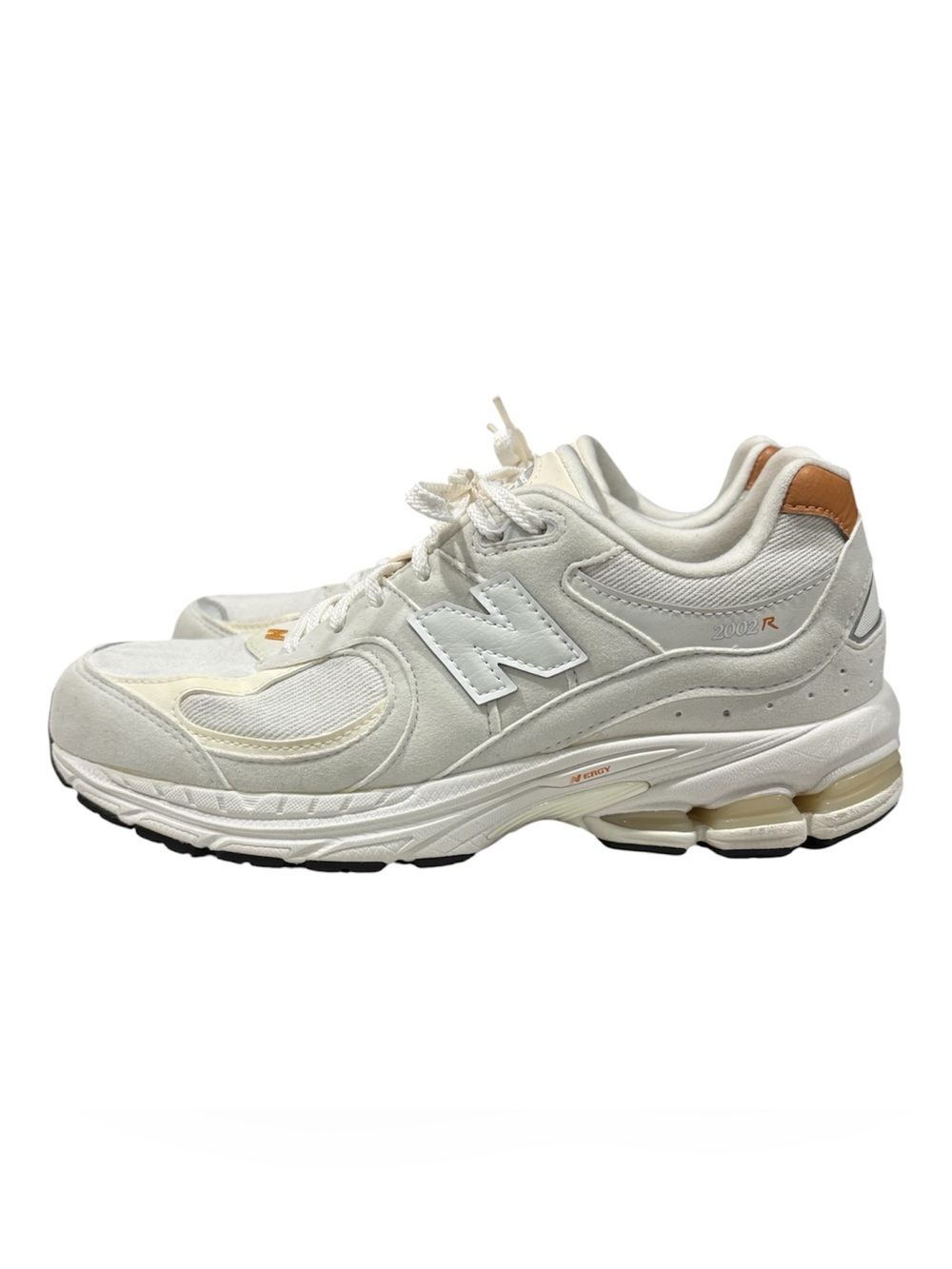 New Balance Off-White/Cream Sneakers with Tan Heel Tab - Picture 4 of 10